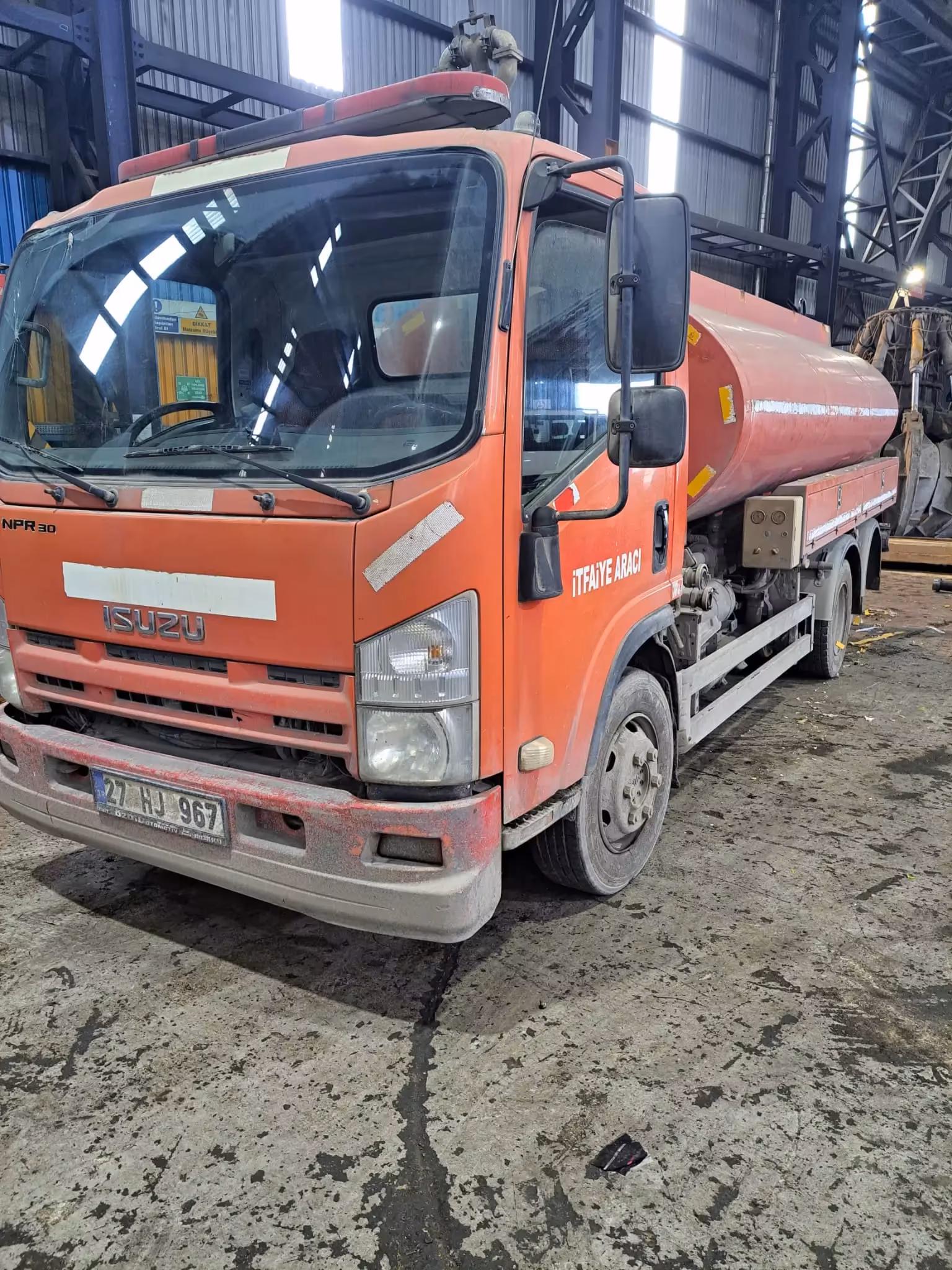 ISUZU NPR3D İtfaiye Aracı